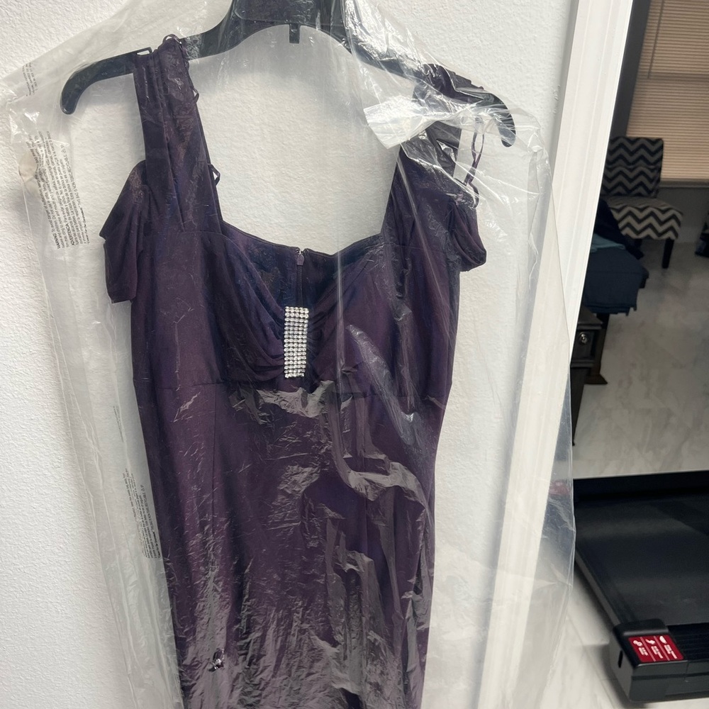Beautiful formal type dress